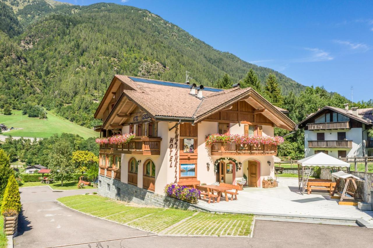 Hotel Genzianella Commezzadura Esterno foto