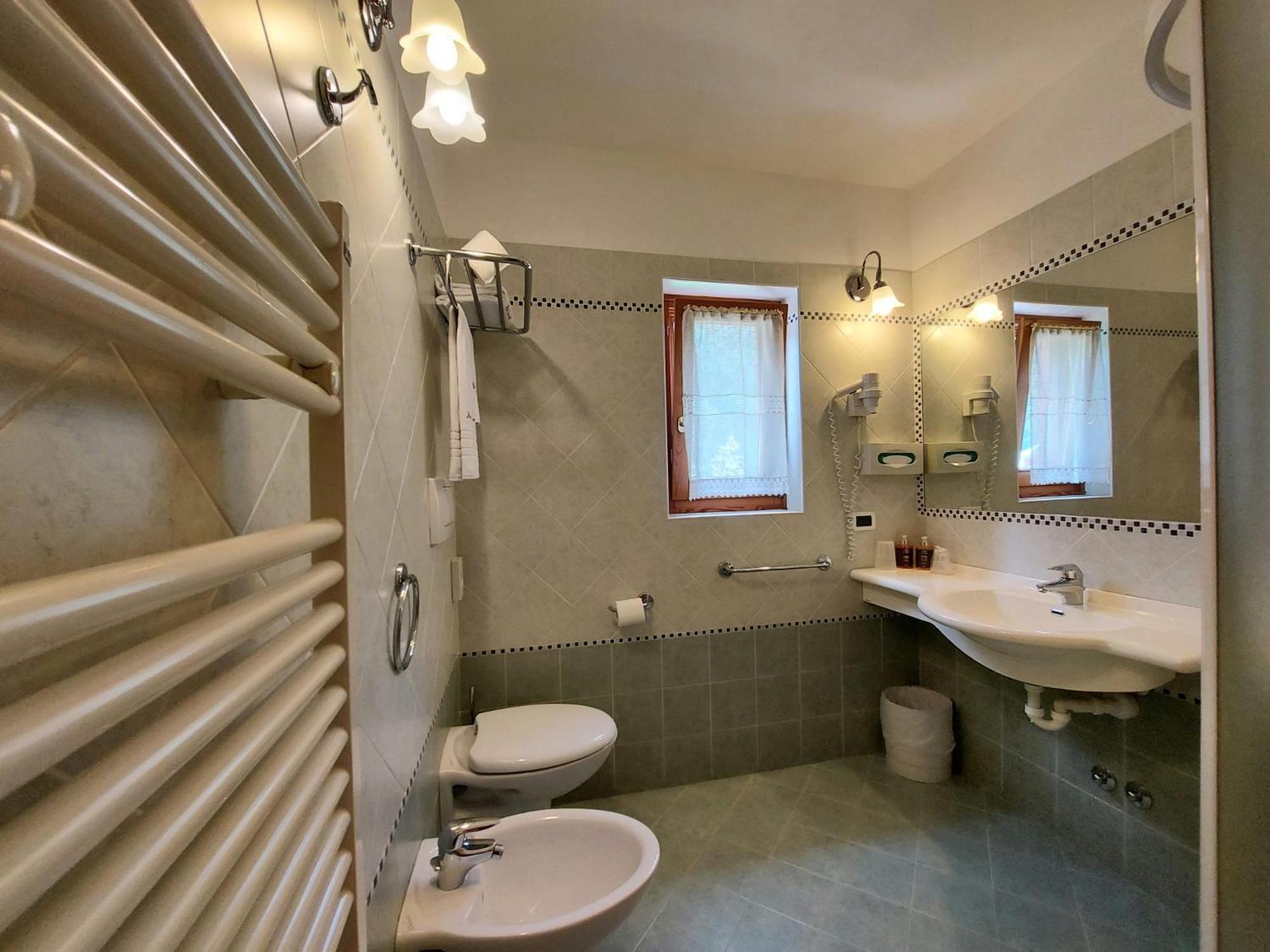 Hotel Genzianella Commezzadura Esterno foto