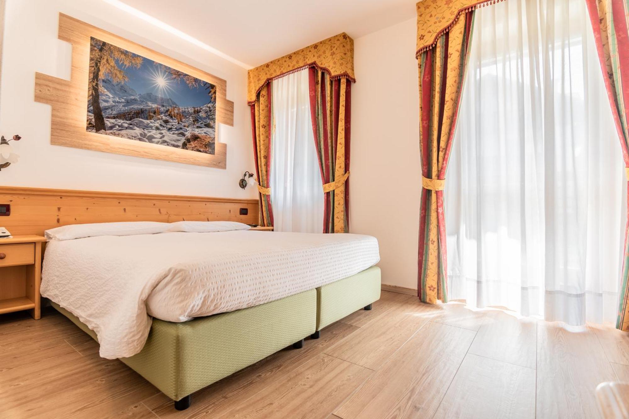 Hotel Genzianella Commezzadura Esterno foto
