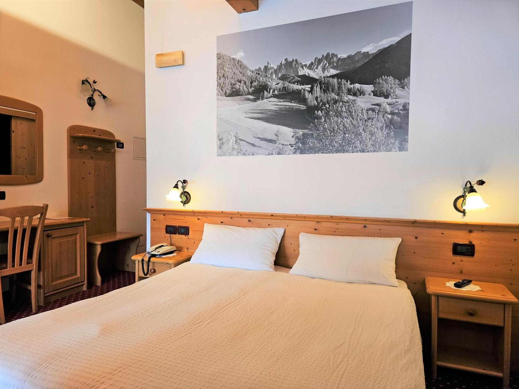 Hotel Genzianella Commezzadura Esterno foto